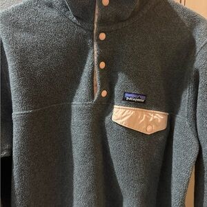 Patagonia Charcoal Snap-T Fleece